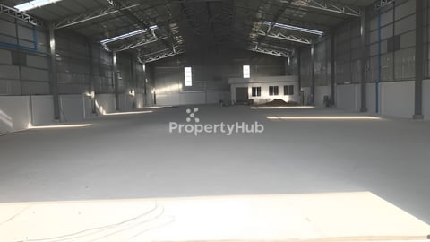 ឃ្លាំង និងដីសម្រាប់លក់ Warehouse for Sale 仓库出售