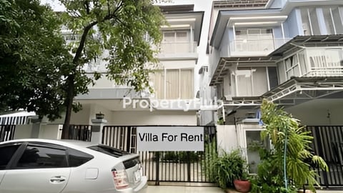 🏡💌 [$800] វីឡាភ្លោះសម្រាប់ជួល | Twin Villa Borey Peng Hout Street 598 for Rent