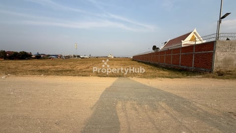 ដីលក់នៅជិតផ្លូវបេតុងឃ្មួញ