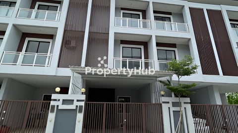 Link Villa For Sale | La Palm Residence | 3Beds, 4 baths For Sale | Techo International Airport