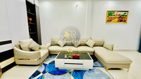 🏠ផ្ទះល្វែងកូនកាត់លក់បន្ទាន់ នៅក្នុងបុរីប៊ុនលី មានសួនច្បារធំទូលាយ និងសួនកុមារ