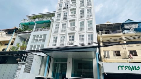 អគារសម្រាប់លក់ នៅបឹងសាឡាង