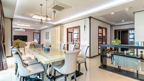 📍Duplex 4 Bedroom Penthouse for rent in BKK1- Phnom Penh.[ ខុនដូ4បន្ទប់គេងសំរាប