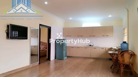 2 bedrooms st 390 for rent