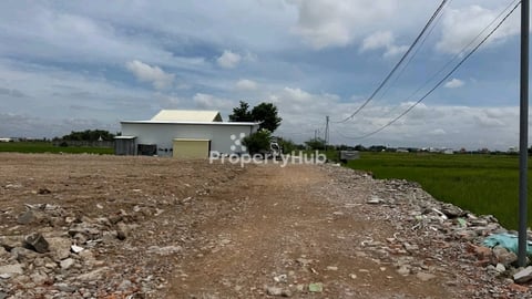 ដីលក់នៅជិតសាលាសង្កាត់គោករកា