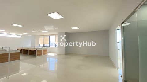 ការិយាល័យជួល ប្រើបា្រស់បាន ភ្លាមៗ Ready move in office space for rent  at Khan C