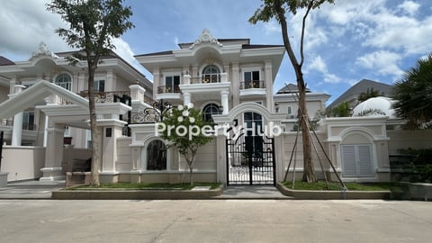 Luxury Villa for Rent in The ML Tiara Ta Khmau 