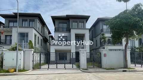 Queen B II Villa for Sale in Borey Chip Mong 60M