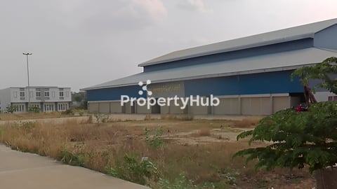 ដីលក់បន្ទាន់ជាប់ផ្សារ  1ម៉ឺនដុល្លាដាច់