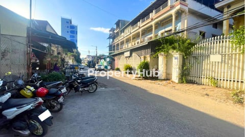 ដីជួលនៅលើផ្លូវ512