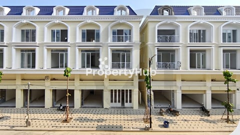 ផ្ទះអាជីវកម្មជួល ផ្លូវ 6A ភ្ជាប់ទៅផ្លូវ OCIC