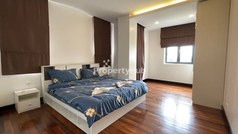 1 bedroom 700$ Duch penh ( wat phnom )