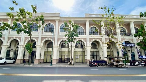 ផ្ទះអាជីវកម្ម លក់តម្លៃ $225,000 បុរី ប៉េង ហ៊ួត បឹងស្នោ (ផ្លូវ Claster)