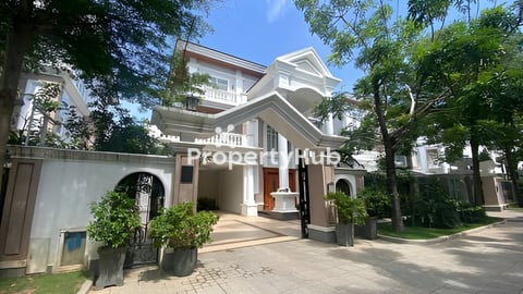 លក់វីឡាព្រីនលើផ្លូវធំក្នុងបុរីប៉េងហ៊ួតបឹងស្នោរ Prince Villa on Big Road For Sale