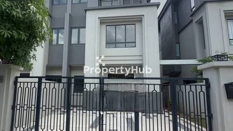 Spacious Twin Villa in Prime Borey Chip Mong 60m  Family Ready