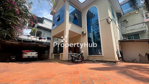 Villa for Rent in Sangkat Toul Tumpoung Khan Chamkar Mon