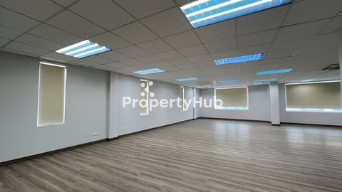 ការិយាល័យជួលនៅជិត សាលាបាក់ទូក  office space for rent at 7 Makara (OF-188)