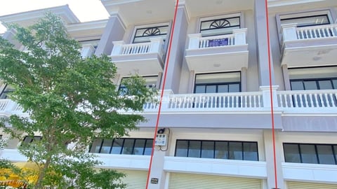 094: shophouse ព្រែកឯង ជិតផ្លូវ  114 (Tiger )
