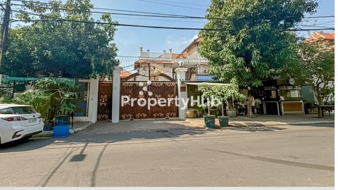 វីឡាសម្រាប់ជួល នៅជិតផ្សារទួលគោក