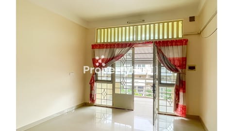 ផ្ទះល្វែងសម្រាប់លក់នៅជិតព្រលាន​យន្តហោះ​ពោធិ៍ចិនតុង