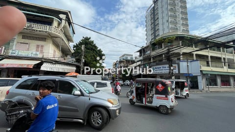Exceptional Shophouse for Sale at Toul Tum Pung Market