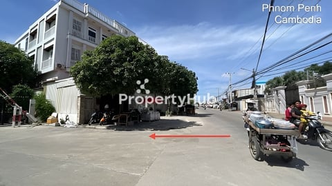 ផ្ទះលក់បន្ទាន់ 120,000 ចចារ