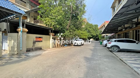 🏘 វីឡាភ្លោះ (Twin Villa) សម្រាប់ជួល ក្នុងបុរី ប៉េងហួត(ផ្លូវវេងស្រេង)