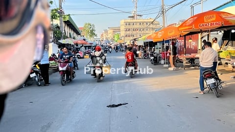 ដីលក់ម្តុំផ្សារអូឌឹម