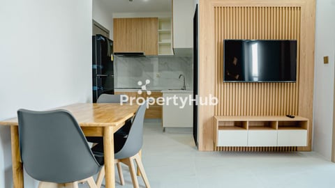 Modern One Bedroom Apartment for Rent in Beoung Trabaek