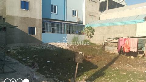 ដីលក់  16000