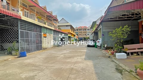 🏘 ផ្ទះល្វែង នៅជិតប៉ុស្តិ៍ទូរទស្សន៍បាយ័ន ខណ្ឌមានជ័យ ត្រូវការលក់បន្ទាន់ខ្លាំង