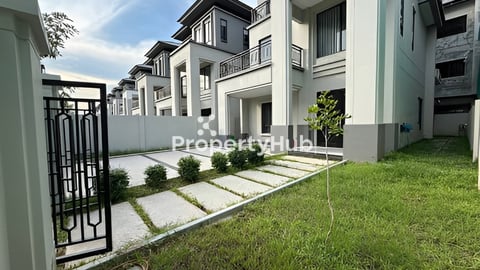 🏤វីឡាប្រភេទ Queen BII Chip Mong Park Land 6A