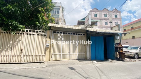 House for Sale – Perfect Location for Business Near School!