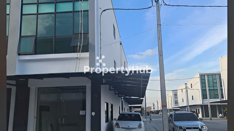 ផ្ទះកែងលក់ បុរីពិភពថ្មីផ្លូវជាតិលេខ៣គម្រោង1