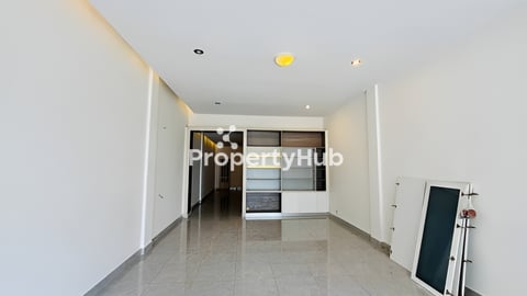 ផ្ទះអាជីវកម្មសម្រាប់លក់ នៅបុរីប៉េងហួតបឹងស្នោរ