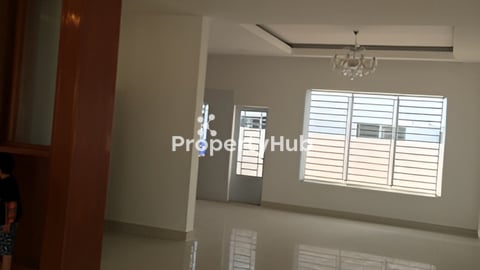 ផ្ទះកែងលក់បន្ទាន់ $150000 មានចំណូលស្រាប់ ពីការជួល $500/ខែ