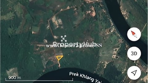 ដីកែង2ជ្រុងទល់មុខព្រែកធំ ប្លង់រឹង