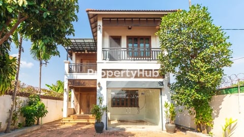 4BR-Villa for Rent in Sala Kamreuk area