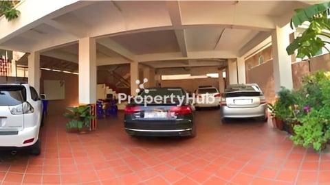 Condo Building for Urgent Sale – Good Price Near Chip Mong 271 Mall