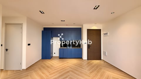 Condo Urgent Sale 2bed Time Square 5