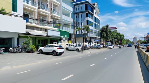 🏠 ផ្ទះអាជីវកម្ម 2ជាប់គ្នា (SH) សម្រាប់ជួល​​​ នៅលើផ្លូវជាតិលេខ2 (ចាក់អង្រែលើ)