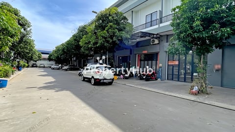 🏘 ផ្ទះអាជីវកម្ម (SH) ក្នុងបុរី ជីបម៉ុងទួលពង្រ ត្រូវការលក់បន្ទាន់ខ្លាំង