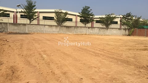 ដីលក់ក្រោយផ្សារបែកចាន