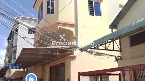 ផ្ទះអាជីវកម្មលក់ទំហំ ៦*១០នៅមុខផ្សារហេងលី