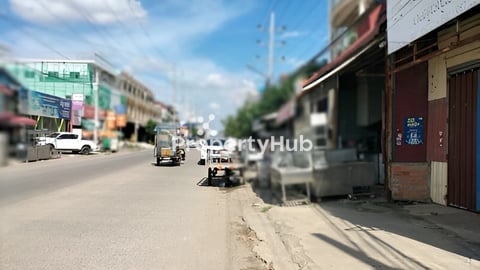 ផ្ទះអាជីវកម្មលក់ផ្លូវធំ371បឹងទំពុន