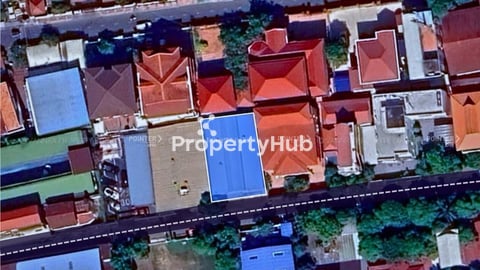 ដីឃ្លាំងលក់នៅលើផ្លូវ504