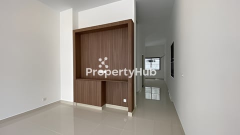 Urgent Shop House (លក់ខាត) near Shopping Mall at Chip Mong Prey Sor