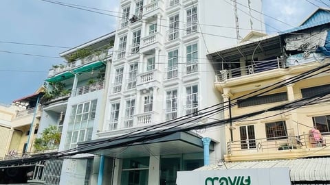  Building For Sale , Price 1.3M$​ (Nego)​ l Rental Income 8000$/month 