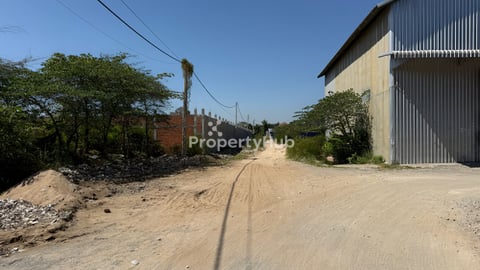 ដីលក់នៅក្រោយវត្តឃ្មួញជិតផ្លូវបេតុងឃ្មួញ