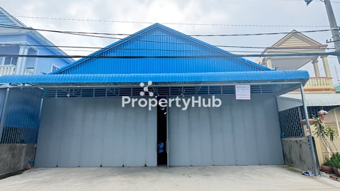 ឃ្លាំងអាជីវកម្មសម្រាប់ជួលទំហំ718m2